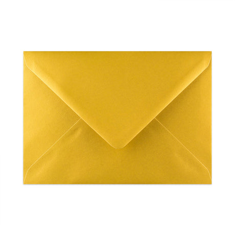 Sobre dorado metalizado de 133x184 mm