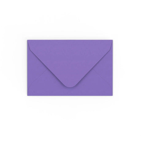 Violetter Briefumschlag 65x94 mm