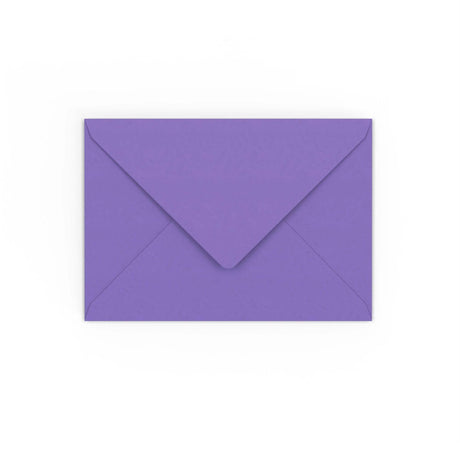 Violetter Briefumschlag 114x162 mm (C6)