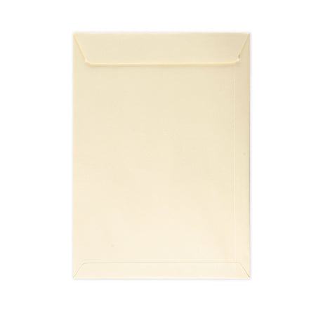 Magnóliaszínű boríték 324x229 mm (C4)