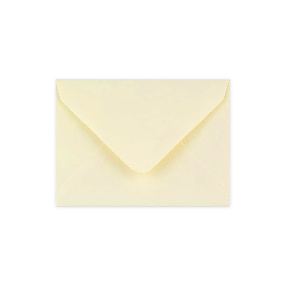 Elefántcsontszínű sima felületű boríték 82x113 mm (C7)